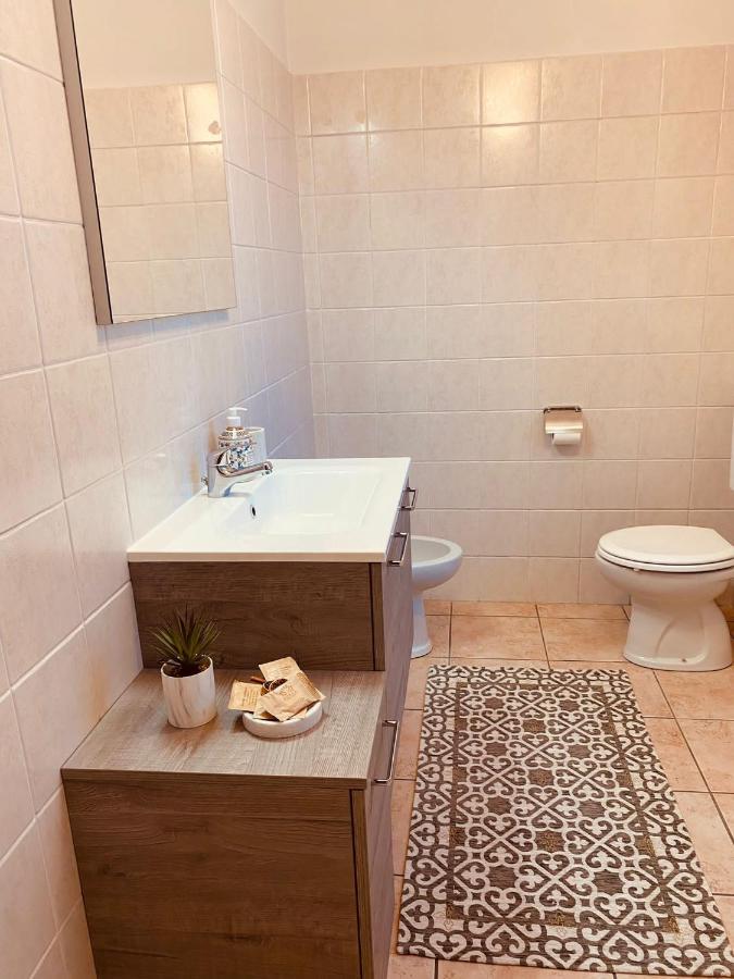 Corte 22 B&B E Appartamenti Borgomanero Exterior foto